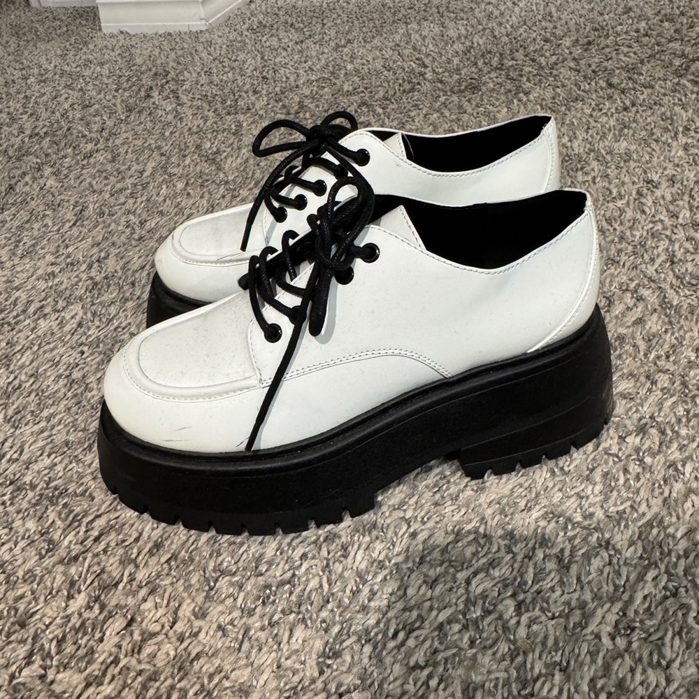 Steve Madden Lando White Leather Platform Loafers